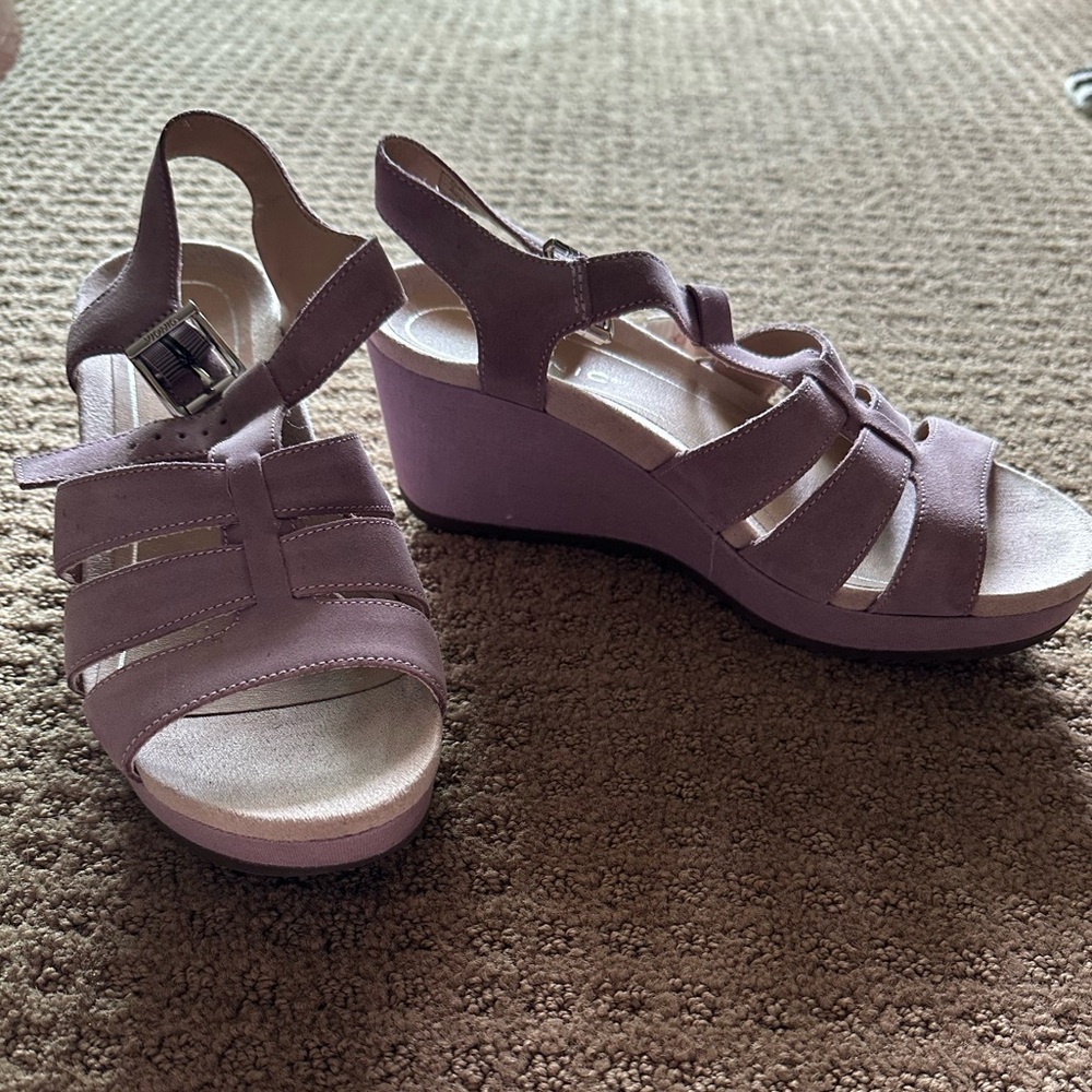 Vionic wedge sandals